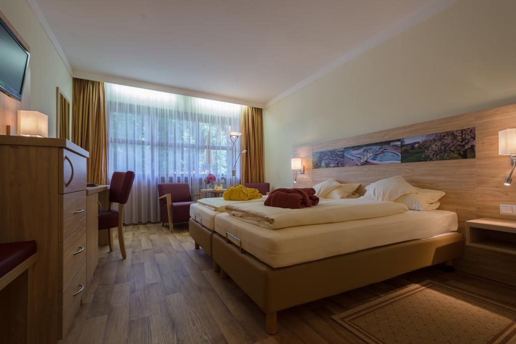 Hotel Quellenhof Бад-Бірнбах Екстер'єр фото